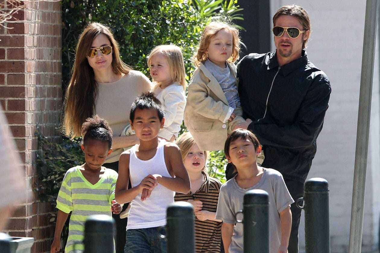 Angelina Jolie e Brad Pitt, bloccano il divorzio: la favola d'amore continua? 