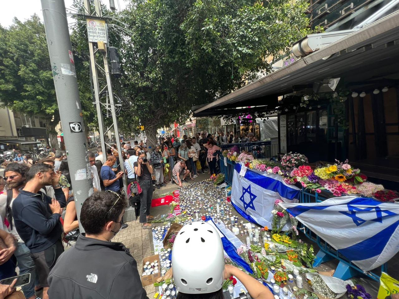 Israele, attacco terroristico nel cuore di Tel Aviv: 2 morti e 15 feriti