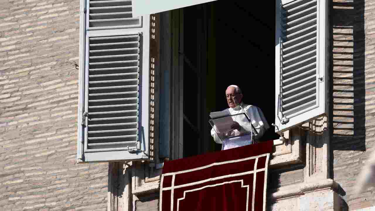 Regina Coeli 22 maggio, Papa Francesco e il discorso sulla pace