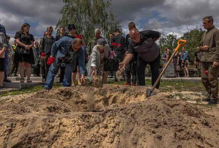 donbass ucraina funerali
