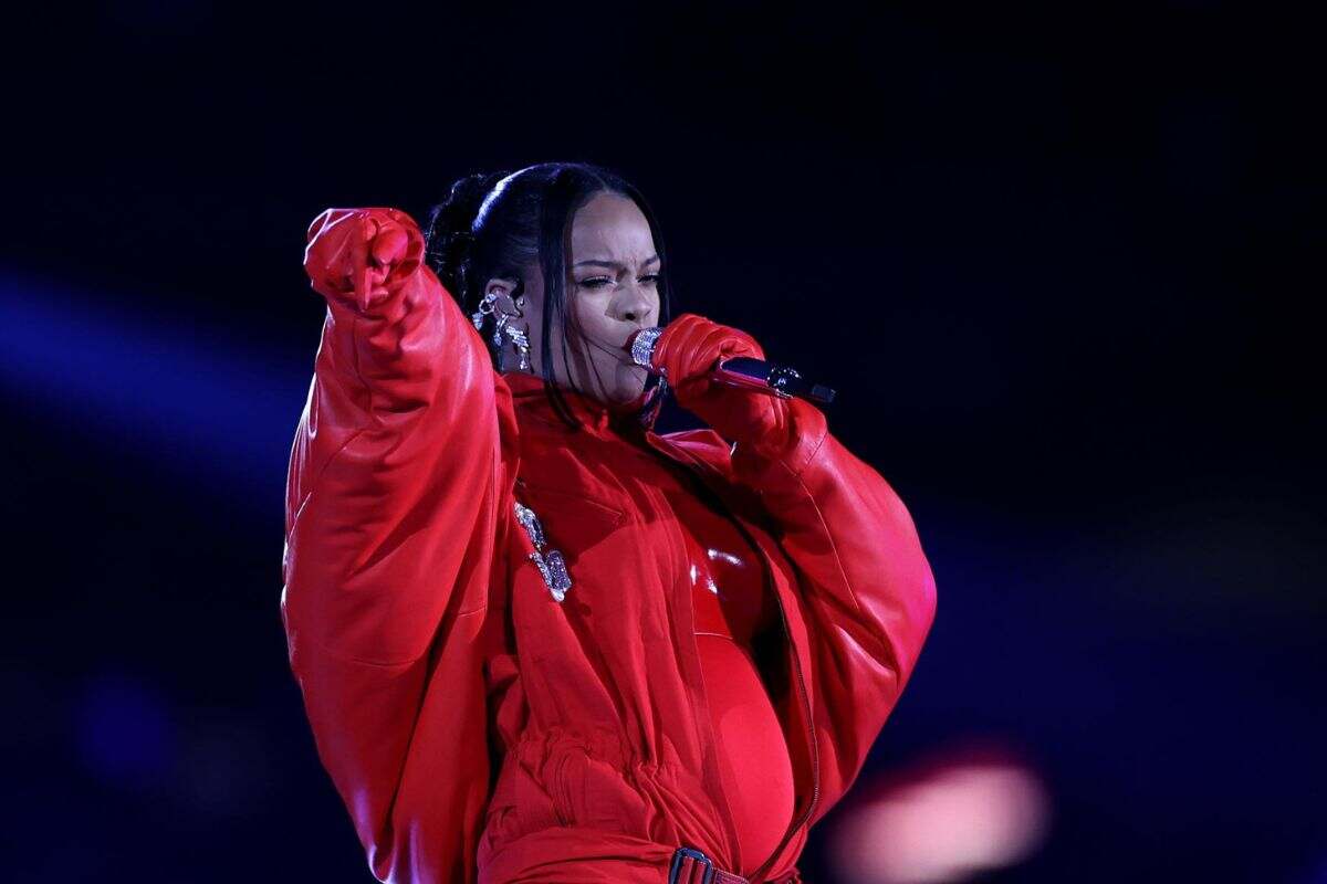 Rihanna Super Bowl