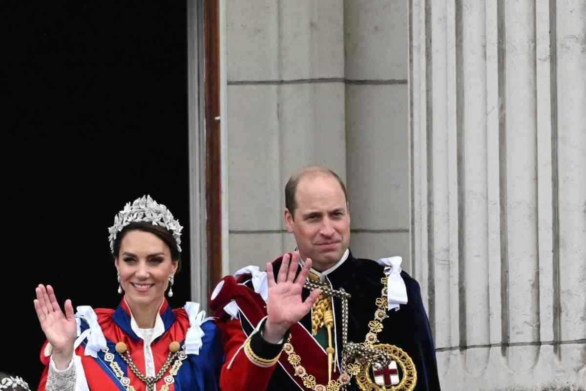 William e Kate in ritardo all'incoronazione