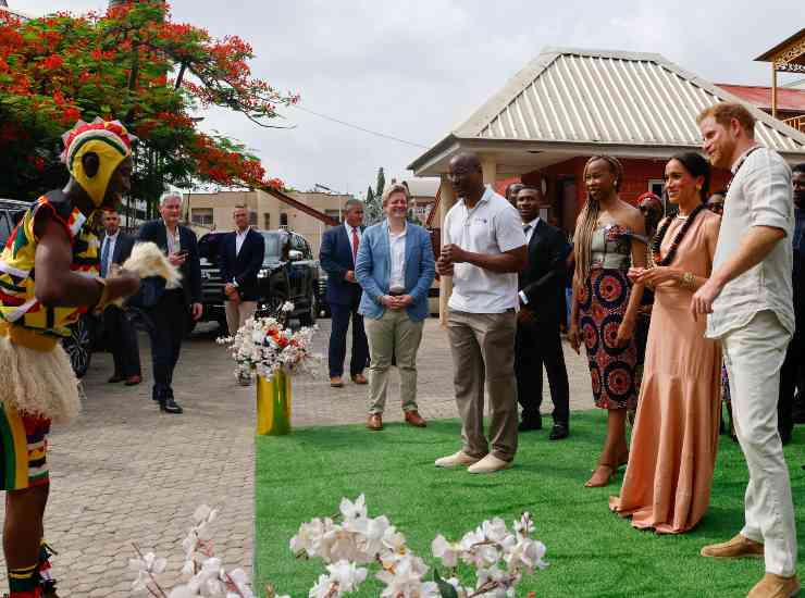 Tour di Harry e Meghan in Nigeria