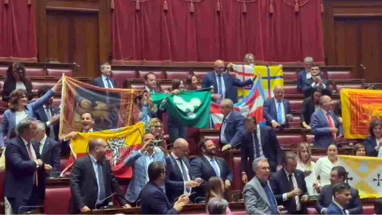 Autonomia differenziata legge approvata Camera Senato