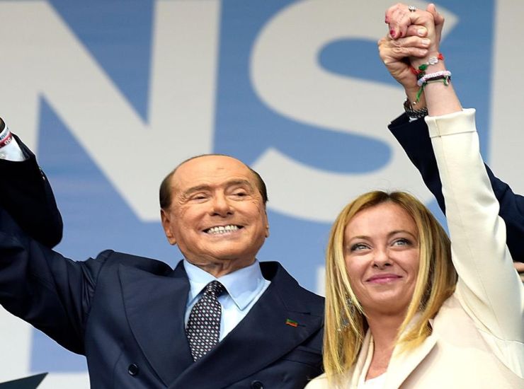 Meloni e Berlusconi durante le campagna elettorale nel 2022