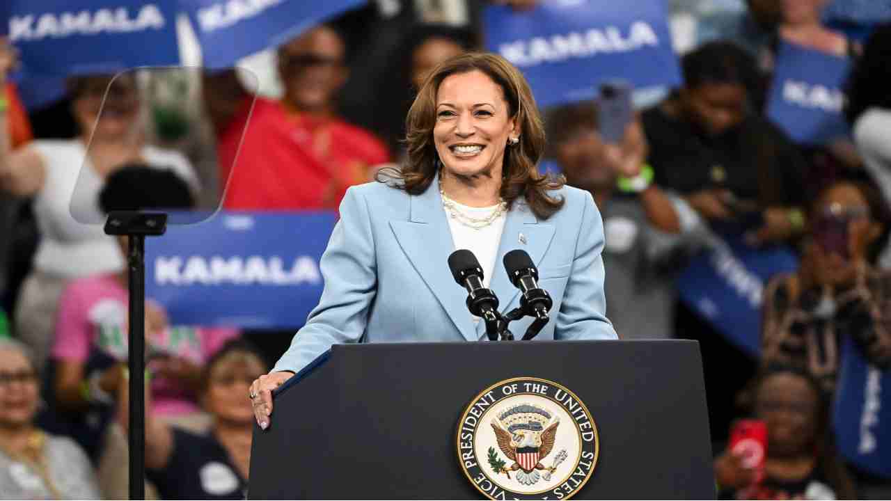 Kamala Harris contro Donald Trump dibattito in Tv