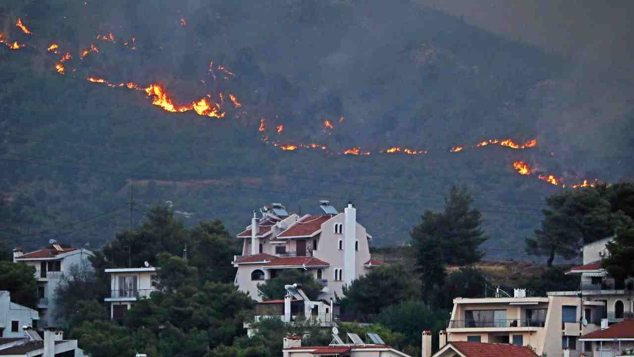 Incendi Grecia Monte Penteli, Attica