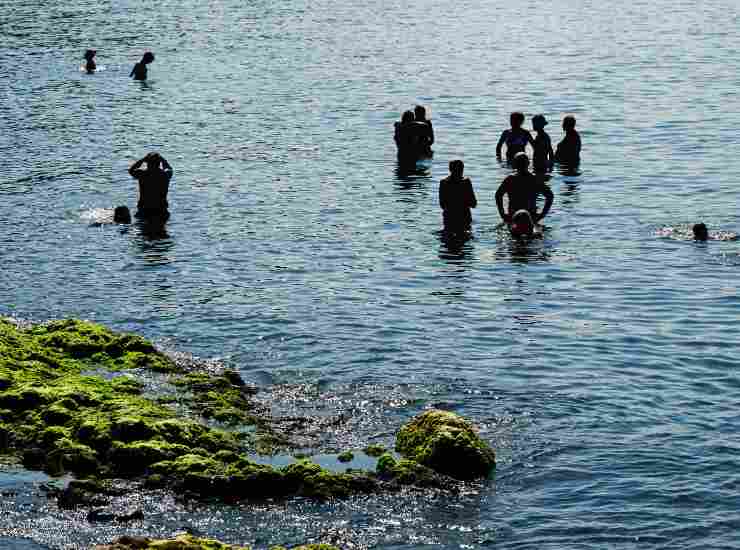 mare acqua caldo Italia 