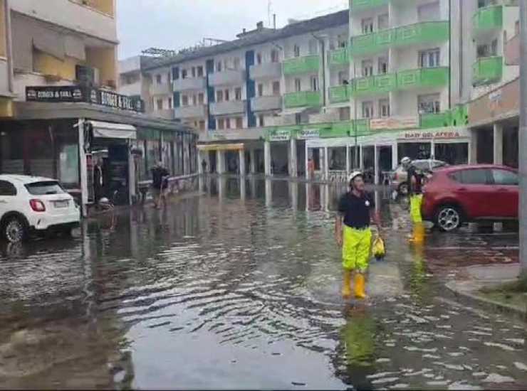 Clima caldo nubifragi Italia 