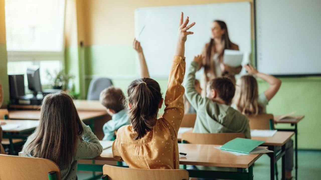 Scuola appello al ministro per spostare l'avvio dell'anno