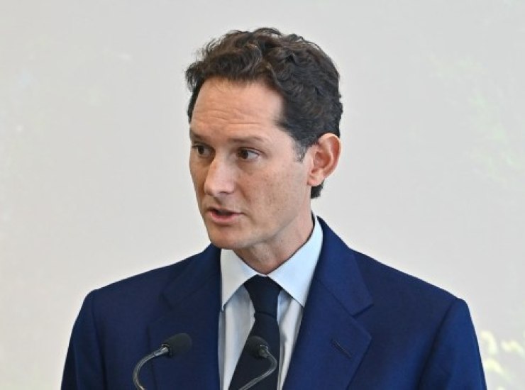 John Elkann presidente di Stellantis che possiede il marchio Maserati.