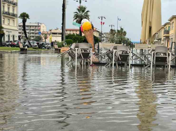 Viareggio nubifragi meteo Italia 