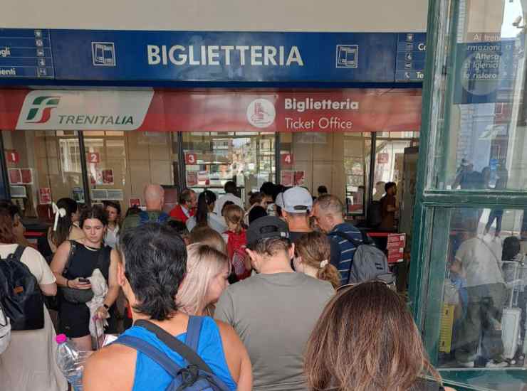 Sciopero trasporti caos stazioni