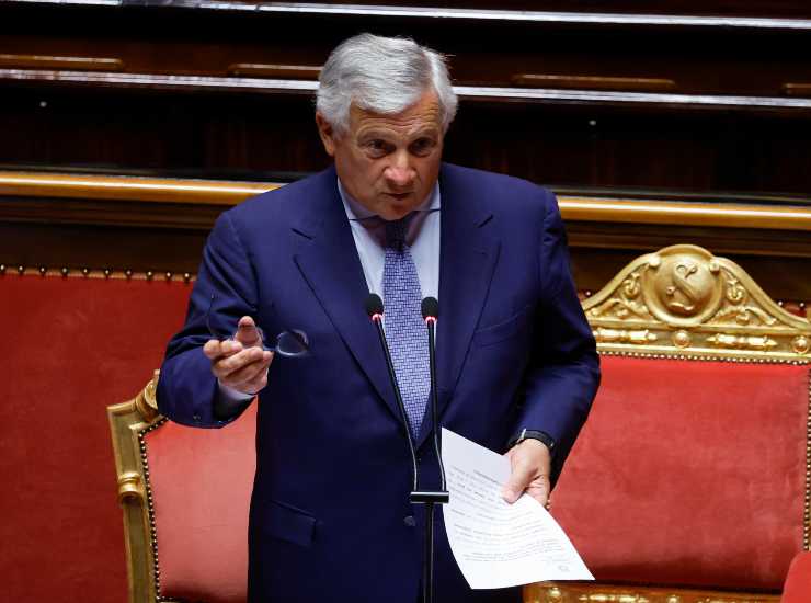 Mussolini passa in Forza Italia da Tajani e compagni 