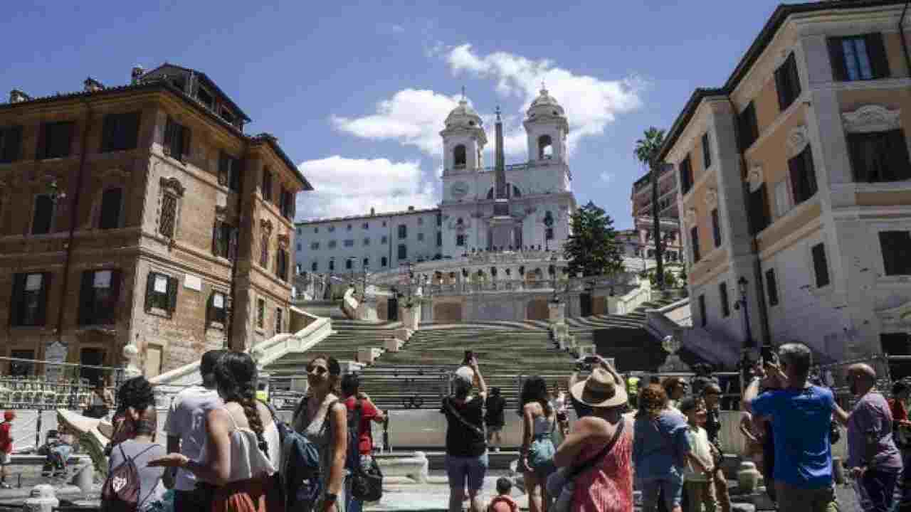 Trinità dei Monti scalinata disputa Francia Italia