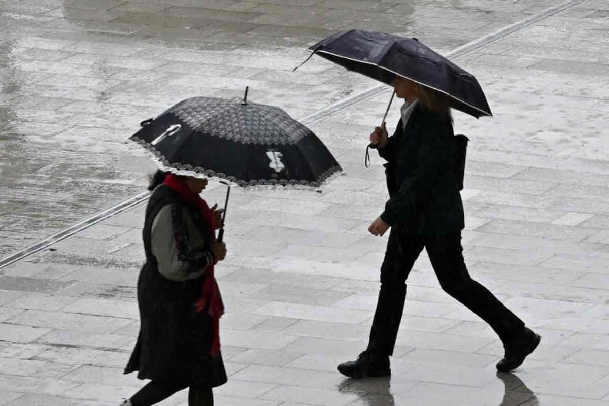 Maltempo e perturbazioni atlantiche: previsioni meteo per l’8 ottobre 2024