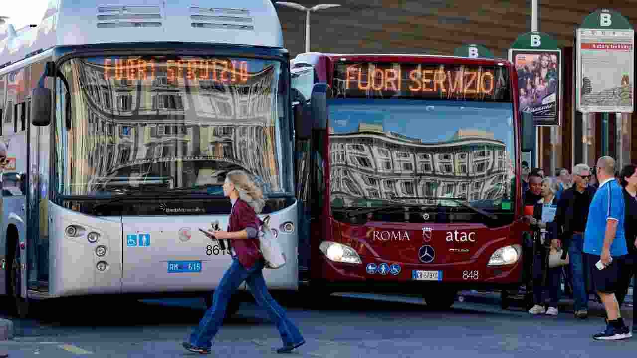 Sciopero trasporti il 18 ottobre 2024: un altro venerdì di passione