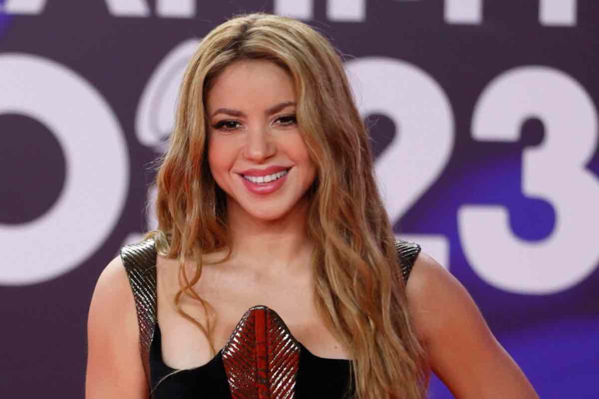 Shakira lancia