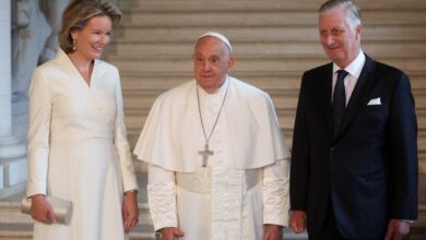 Papa Francesco con il re e la regina del Belgio